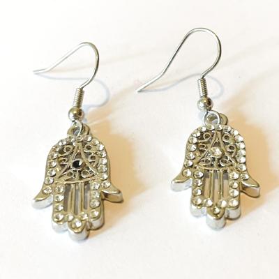 Boucles d'oreilles mains