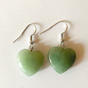 Boucles d'oreilles pierres coeurs vertes