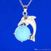 collier pierre opale dauphin 
