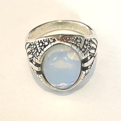 Bague en angelite blanche